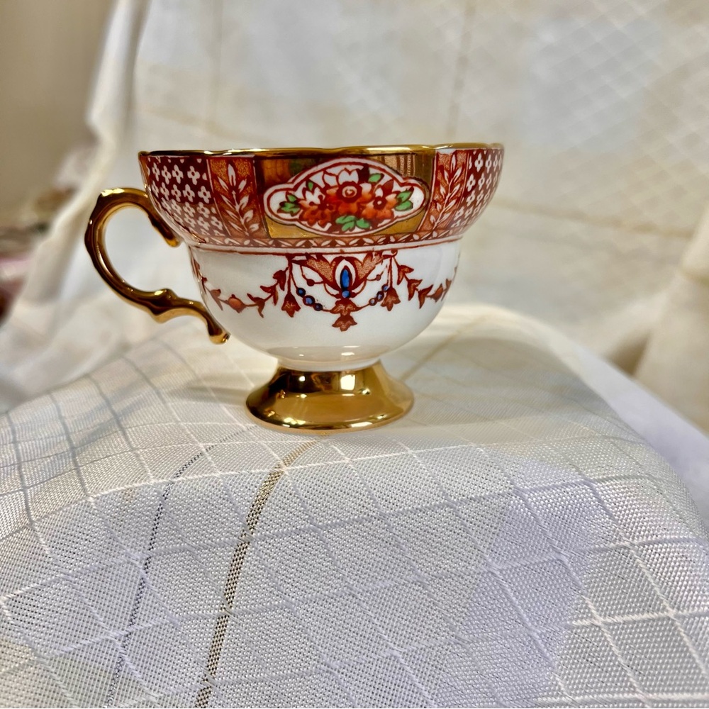 Vintage ROSINA Bone China Teacup Made in England Fleur De Lis Pattern with Gold